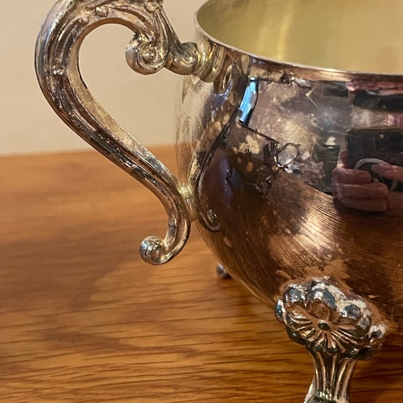 Elegant Silver Creamer Set - Picture 5 of 6